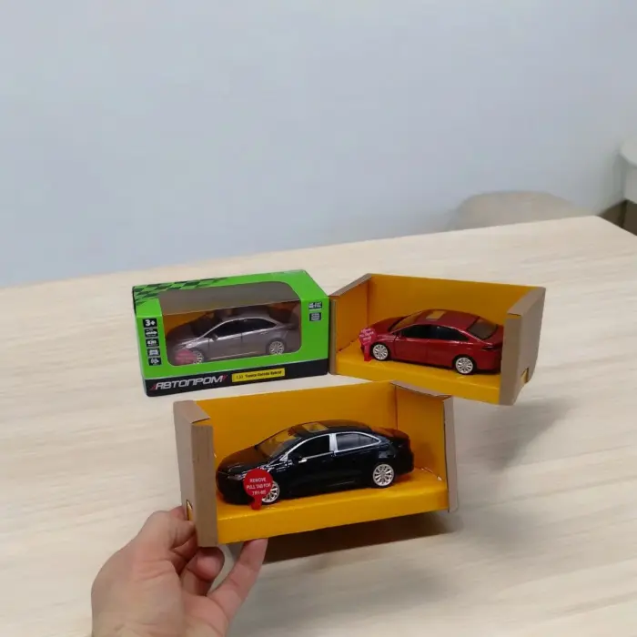 Машина металева "Toyota Corolla Hybrid" (світло, звук) чорна