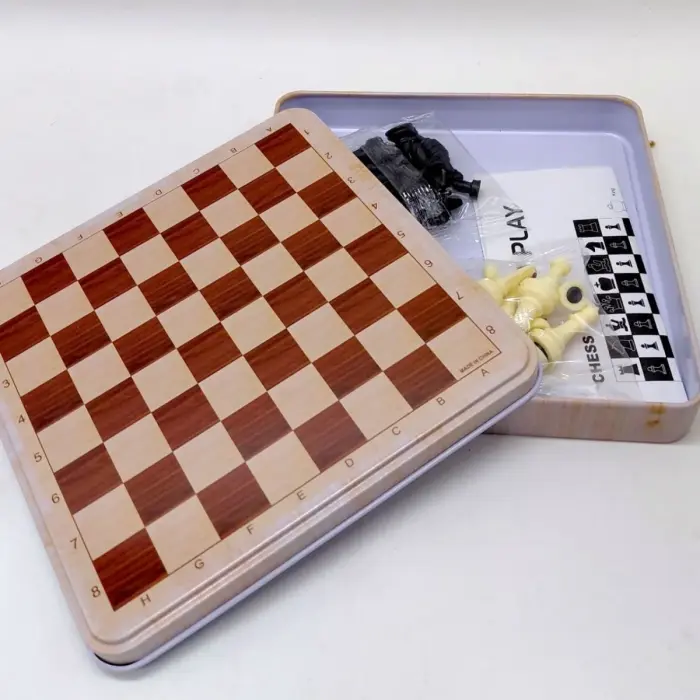 Настольная игра "Шахматы" магнит.,в короб.16,5*16,5*2,5см