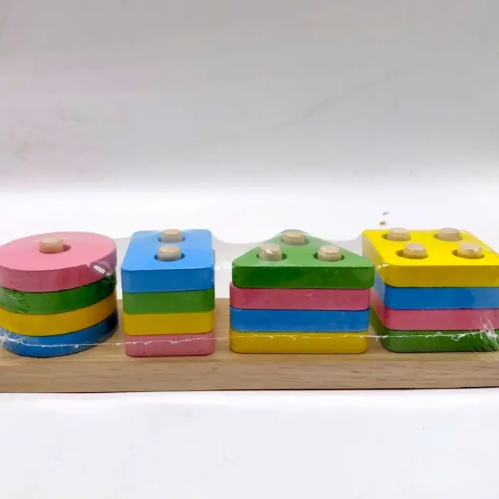Деревянный геометрический сортер "WToys" в коробке