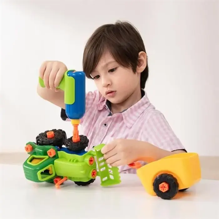 Конструктор Edu-Toys Трактор с шуруповертом 29 деталей