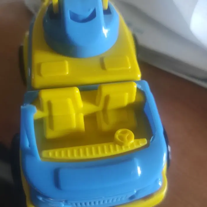 Уцінка. Машинка пластикова з висувною драбиною "Mini Matik" (13,5 см) Відломана кабіна