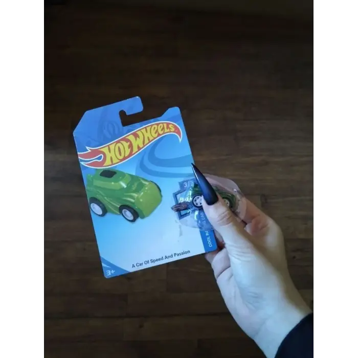 Уцінка. Машинка "Hot Wheel" ВИДАЄТЬСЯ ТІЛЬКИ МІКС ВИДІВ - Розклеївся блістер